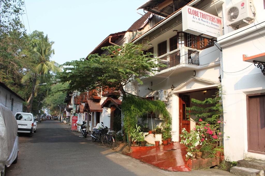 Globe Trotters Inn Kochi Exterior photo